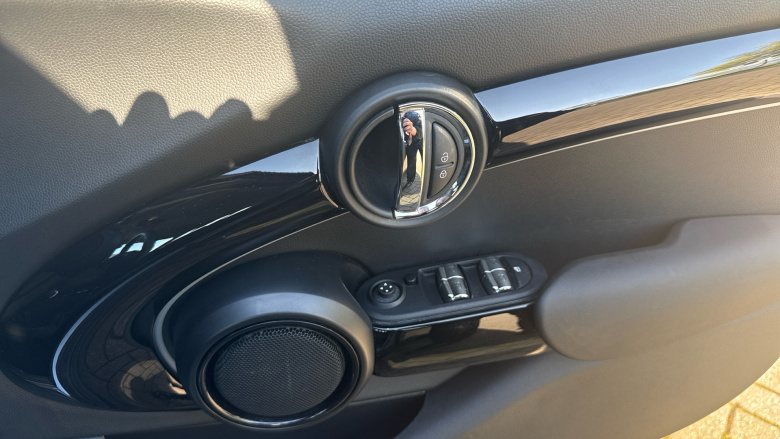 MINI Hatchback 1.5 One Classic 5dr Petrol Hatchback